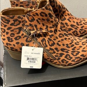 Arizona Jean Company Leopard Print Heeled Boots